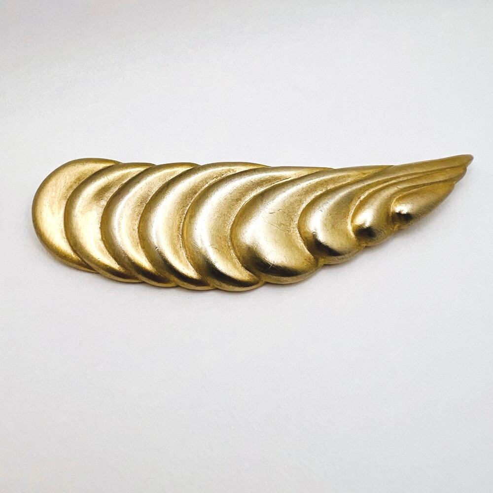Vintage MCM Large Brushed Matte Gold Tone Sculpted Wing Statement Brooch (EUC)